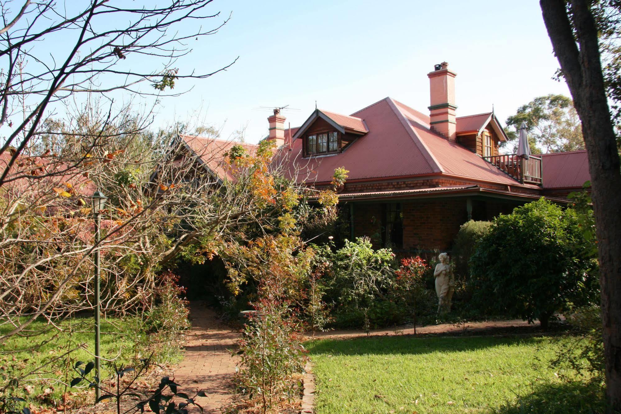 Storey Grange Springwood Exterior foto